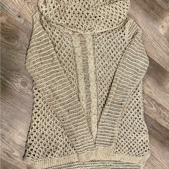 Maurice’s Sweater Size L - Picture 4 of 4